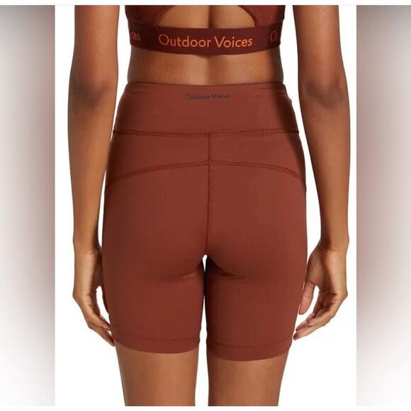 NWT Outdoor Voices The Move Free 6” Short In Saddle Brown - Picture 3 of 7